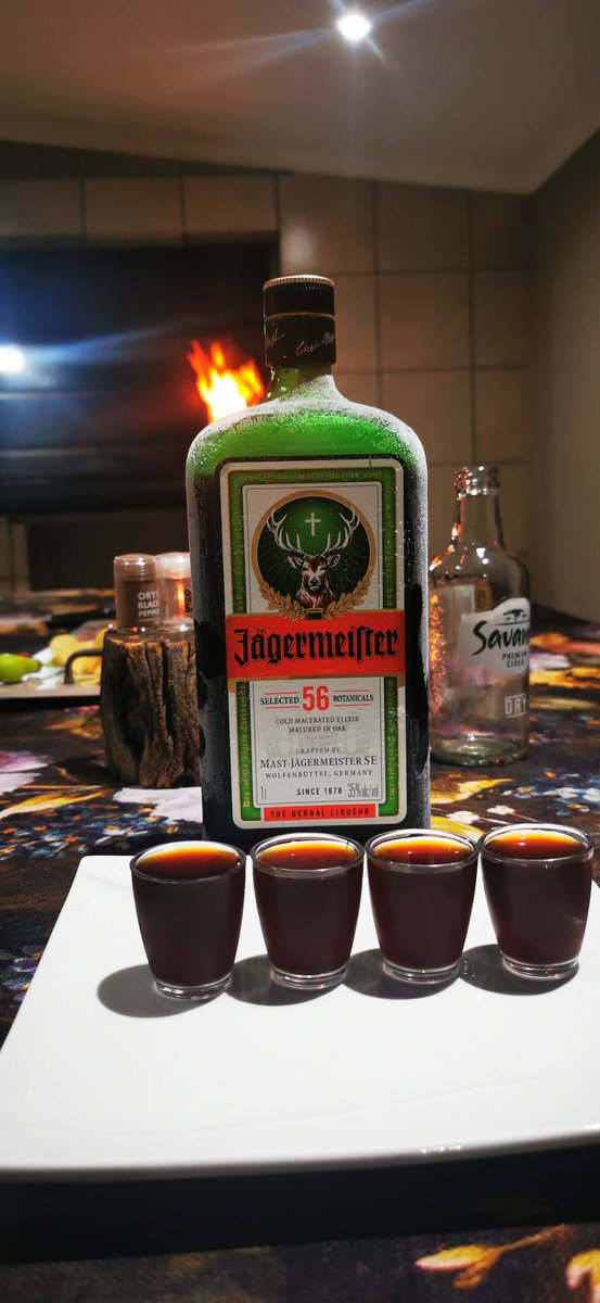 CarineB14's tweet photo. Had a near death experience this weekend. #Gettingtoold #Jagermeister #Samesyn https://t.co/Mh7aOHz2as