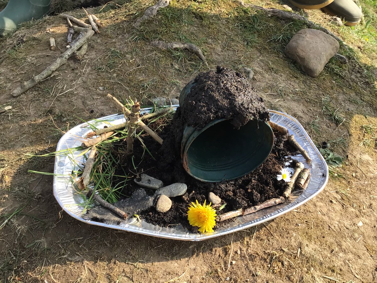BroBrynach's tweet photo. KS2 pupils enjoyed re-creating the garden where Christ rose after his crucification from the Easter story #Easterstory #garden #crucification @_OLW_ https://t.co/9sdChwXYFY