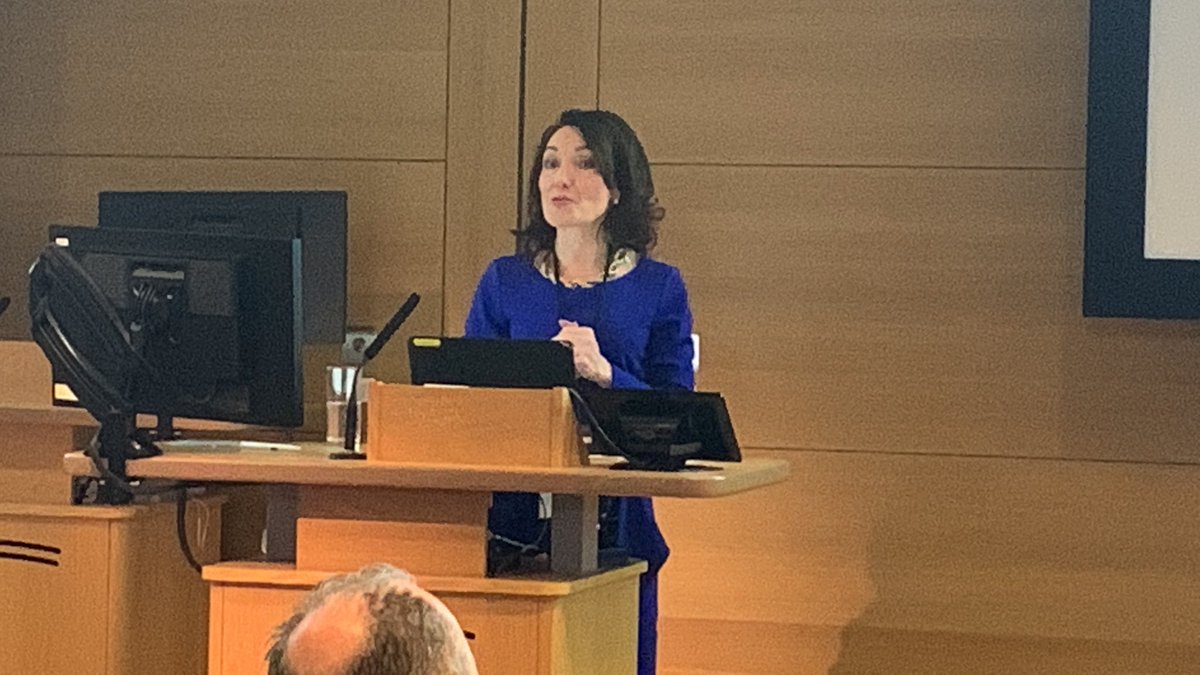 The potential of advanced #DataScience #AI approaches and combining #lifestyle and #Alzheimers #drugs emphasized by <a href="/MiiaKivipelto/">Miia Kivipelto</a> at <a href="/WorldDementia/">World Dementia Council</a> Summit 2022