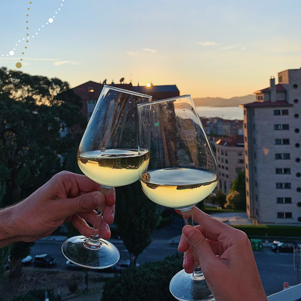 ¡Chin, chin! ¿Por qué brindarías en el día de hoy?

#Lusco #ConBuenVinoSeAndaElCamino