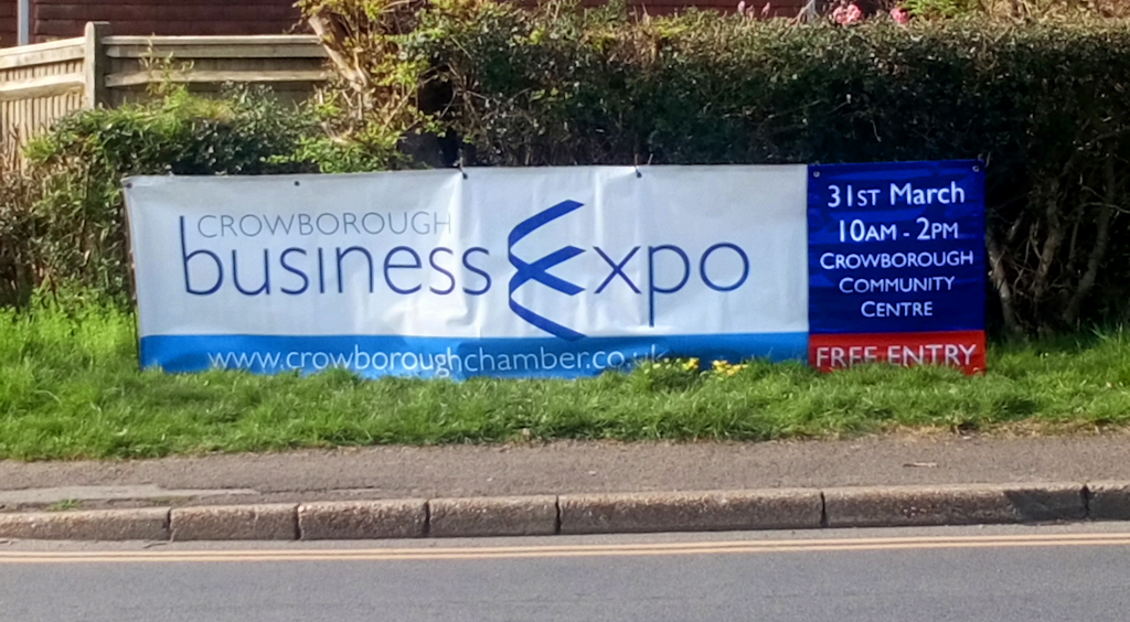 Roadside advertising round the town for Thursday's #Crowborough Business Expo at the Community Centre.

Come along &amp; find out more about local businesses, it's FREE &amp; open to everyone.

More info: crowboroughchamber.co.uk/businessexpo.h…

#Uckfield #Heathfield #Wealden #EastSussex #Networking