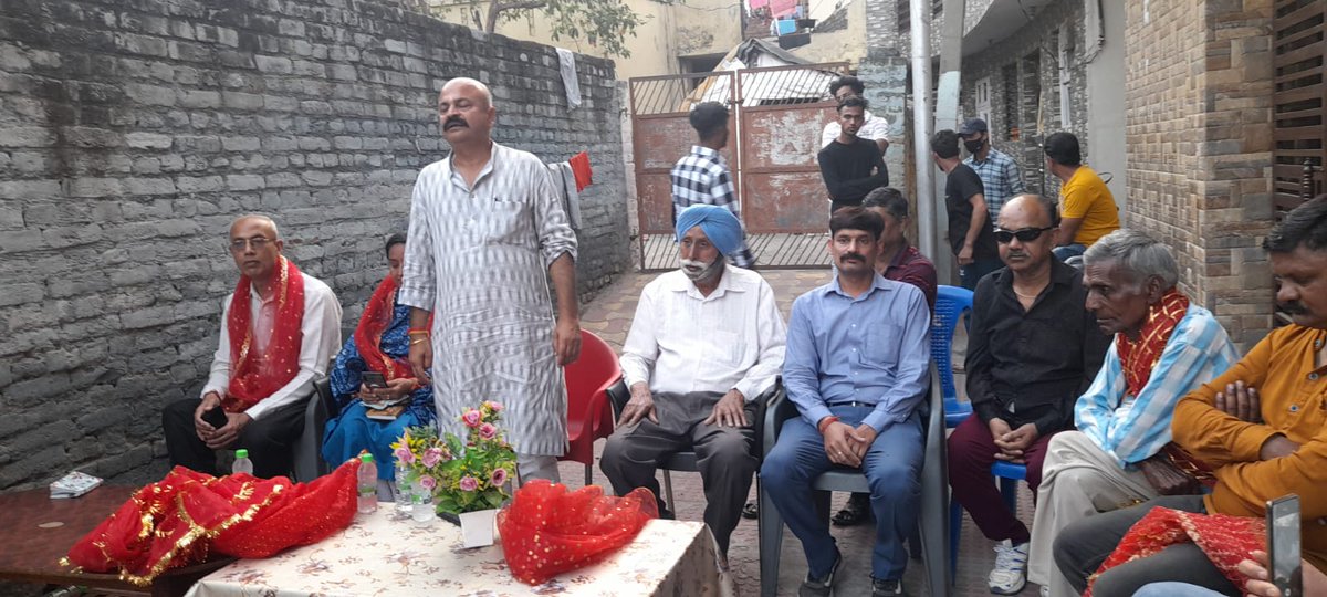 AnjuDogra18's tweet photo. #BoothSamparkAbhiyaan
#ConstituencyJammuEast
#Ward19
#Booth80 https://t.co/pVzxIdcSzR