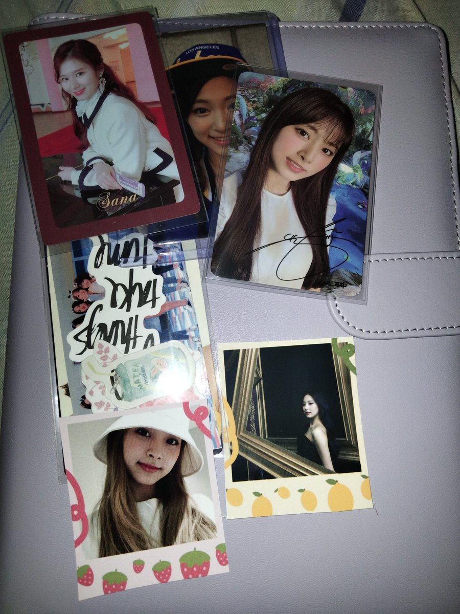 tzucarteu's tweet photo. ↪︎ 💌 ꒰ New Mail ꒱ #tzucarteu_mails
thank you sm ! @SanaSpringrolls for letting me adopt sana and tzuyu >_< i received them in good condition and also thank you for the freebies ilyy ! 🤗 #SalamatSpringroll https://t.co/dQAZXFr0EM