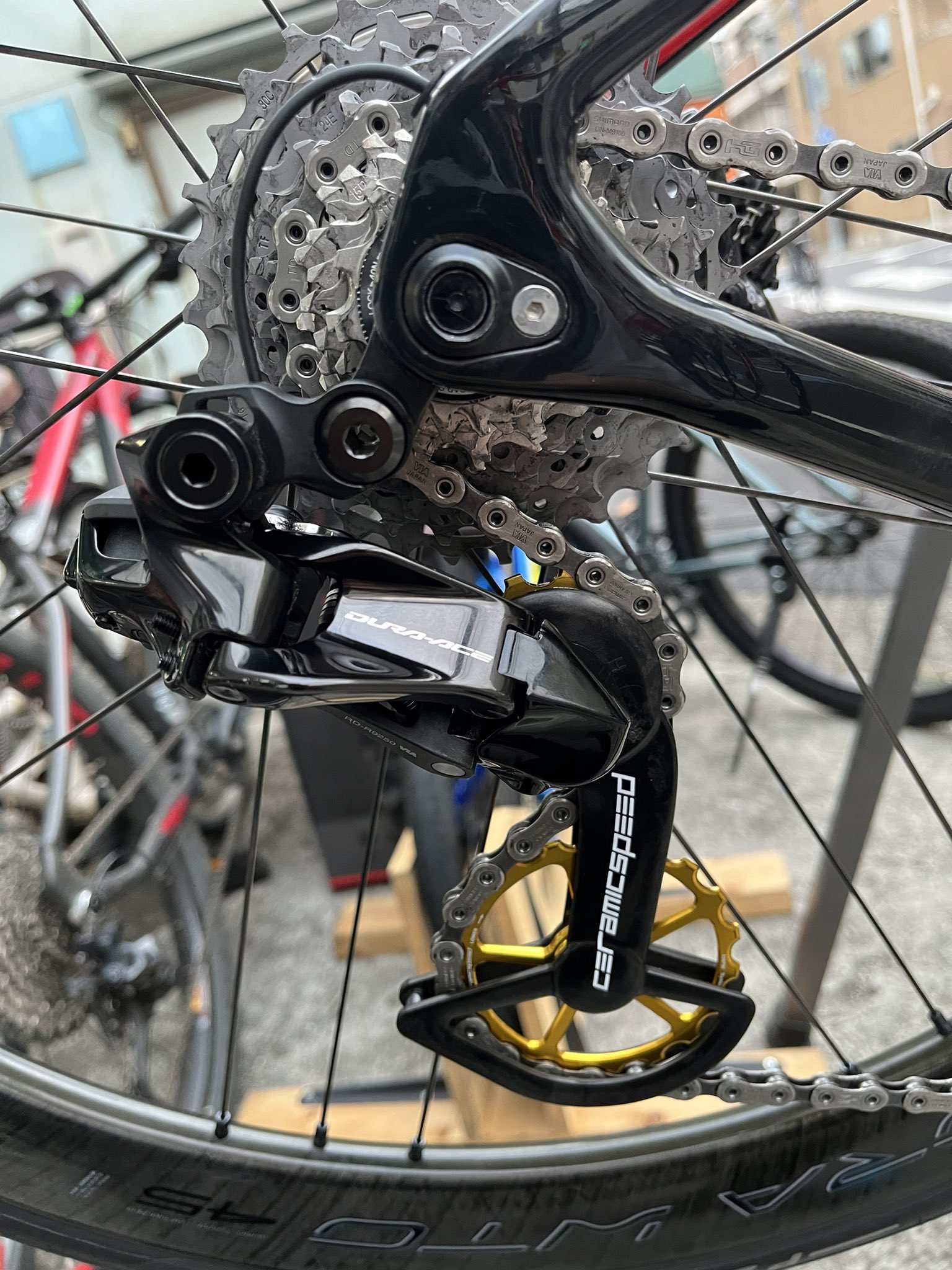 SNEL on Twitter "CERAMICSPEED OSPW SHIMANO 9200/8100 COTED 限定