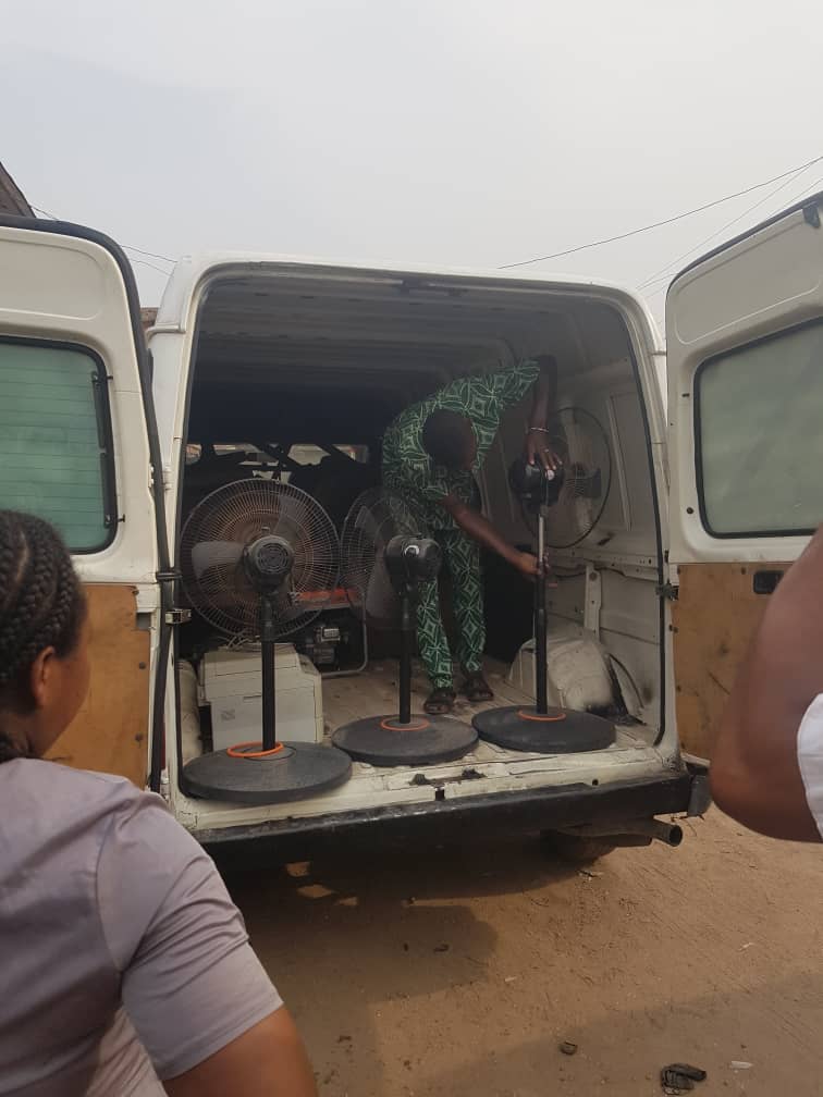 KG_Rides's tweet photo. What are you moving this week? 

Use our well spacious Van to make your bulky Deliveries in and outside Ibadan.

Have a great and profitable week
#deliveryinibadan #vanhireinibadan https://t.co/SGkoPCMyvo