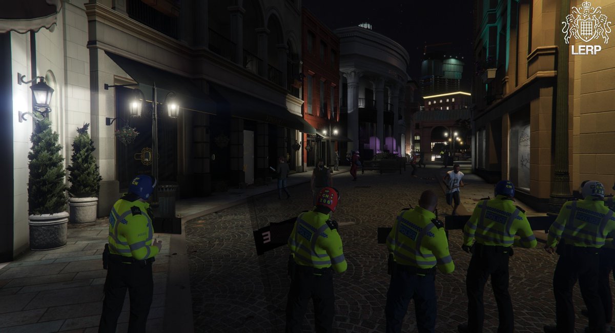 LERP_ERPT's tweet photo. Operation Dance Monkey commenced last night where ERPT officers geared up to tackle night life crime. Carriers manned with PO trained officers were deployed to a large scale riot with 2 being arrested.

Join us ➡️https://t.co/jEM4sq0fGc

#Roleplay #Fictional #FiveM https://t.co/neKiGf5DPo