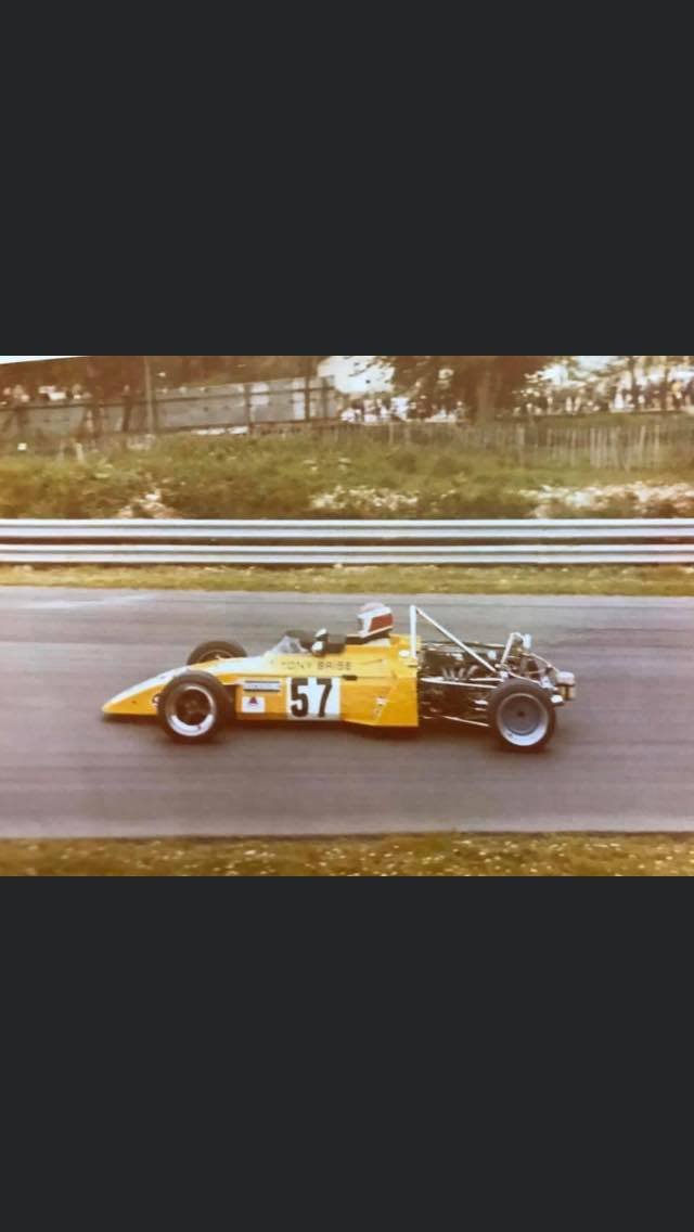 Tony Brise would have been 70 today. John Dunn photo of Tony approaching Druids at Brands Hatch. #TonyBrise #Brise #Legend #TheLostGeneration #FormulaFord #Winner