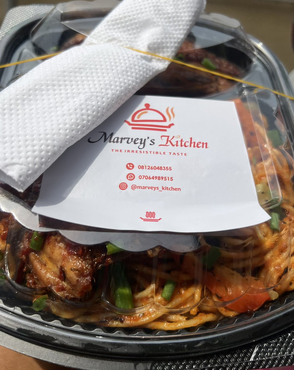 The_Marveys's tweet photo. This will be going for #3,000 tomorrow (Tuesday), Order for 3 or more plates for #2,500… Please RT, my customer is on your TL🙈💃🏻 Delivery to any part of Lagos State😌 https://t.co/piX6hYjb28