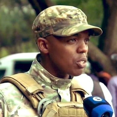 Diegochuene's tweet photo. Appreciation tweet for him let's show him some love       #nhlanhla_lux https://t.co/zn6yC35YzM