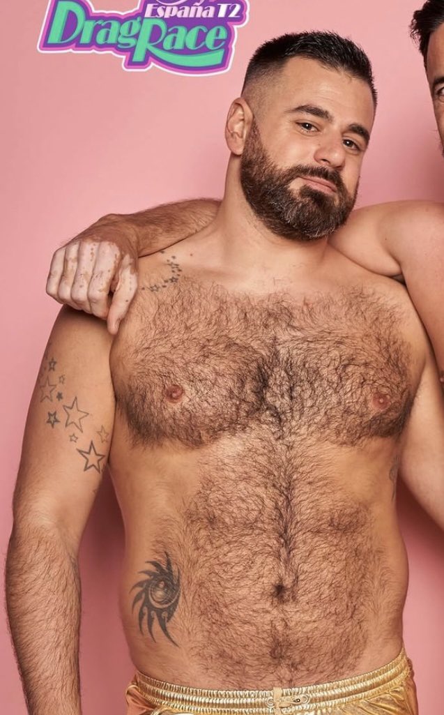 chachkyys's tweet photo. the real winner of first episode #DragRaceEs https://t.co/FD35JBEYNm