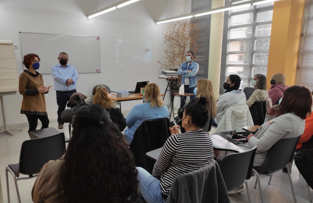 Aquest matí <a href="/aiguesbcnclient/">Aigües de Barcelona</a> hem participat a la benvinguda a la formació de 15 #DonesAmbEmpenta en logistica i transport dins del programa d'inserció Sociolaboral per a #dones del projecte social co-creat amb <a href="/AjMontcada/">Ajuntament Montcada i Reixac</a> #TerritoriSocial #aliances