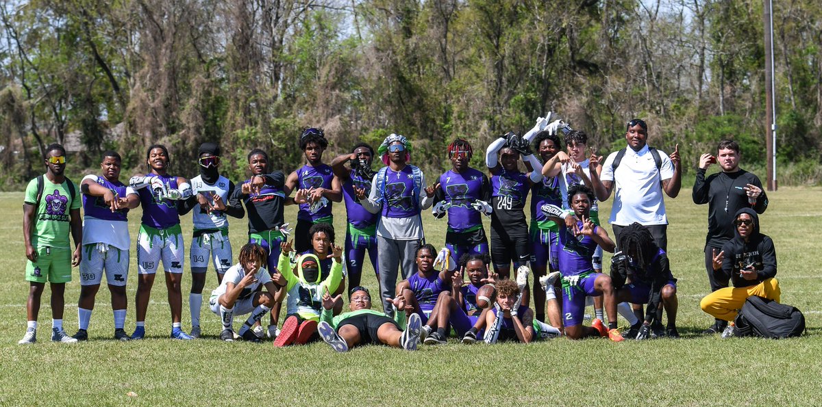 BULLSElite2's tweet photo. 18u Champ @BBElite7v7 y https://t.co/t4ORtkWTpL
