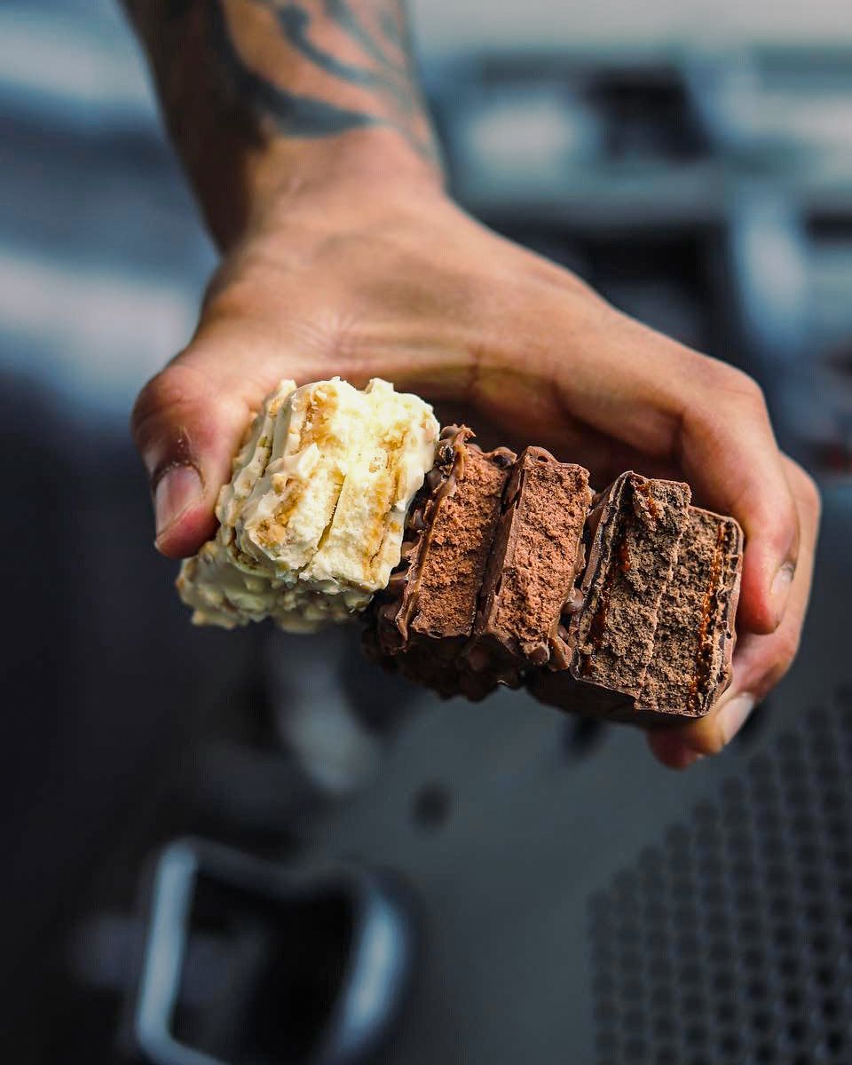 grenadeofficial's tweet photo. Does lifting #GrenadeBars to my mouth count as lifting? π
πΈ Asado_b https://t.co/y6oaXSVUGq