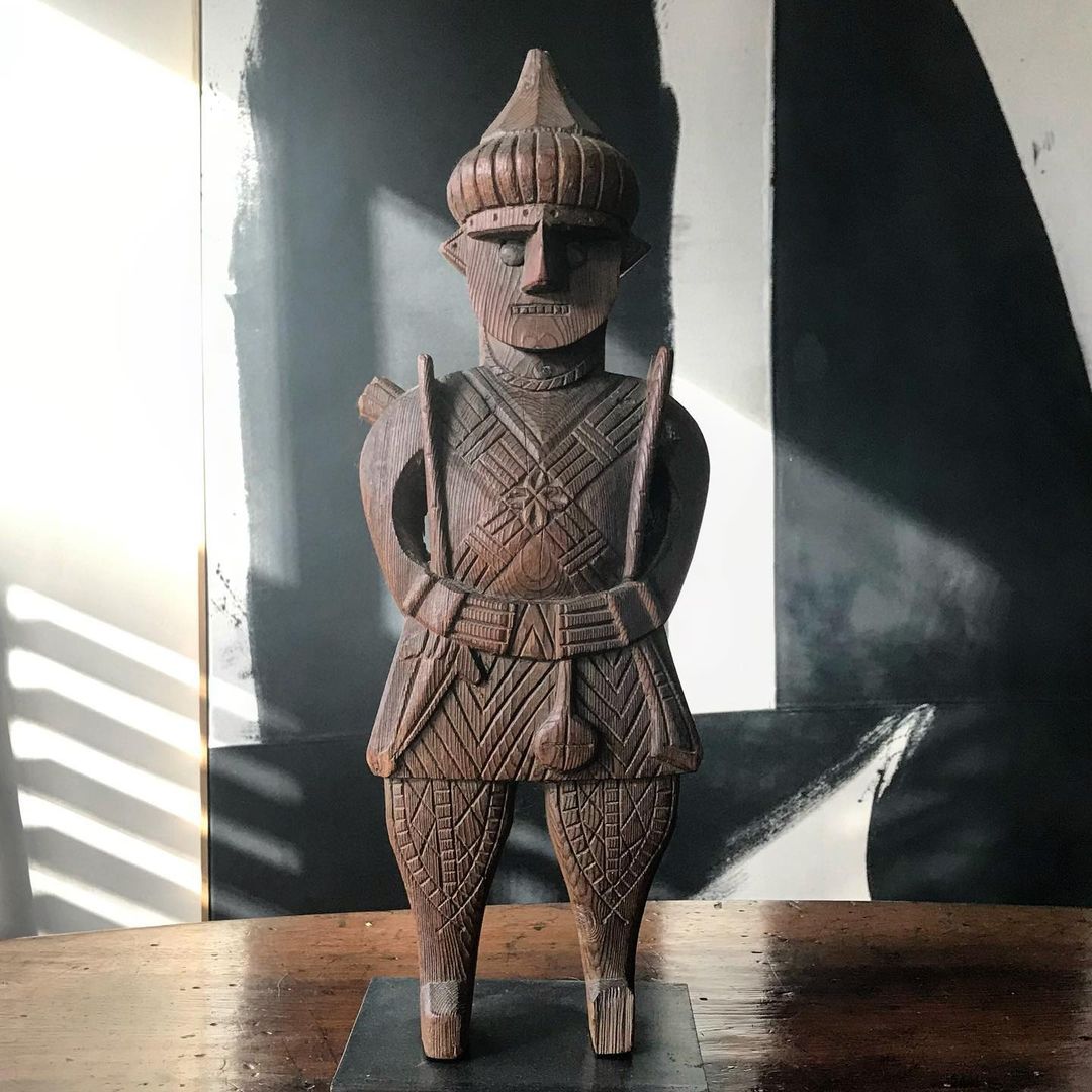 AntiqNewsFairs's tweet photo. Ahead of the @BathDecFair @SalvoWeb CEO Sara Morel @reclaimedwoman interviewed #BathDecFair exhibitors @ianshaw22 & @anthonyhepworthfineart about the rise in popularity in decorative tribal arts. Read more: https://t.co/QYcYDbeMsy π· Anthony Hepworth Fine Art https://t.co/73XaSdkA5B