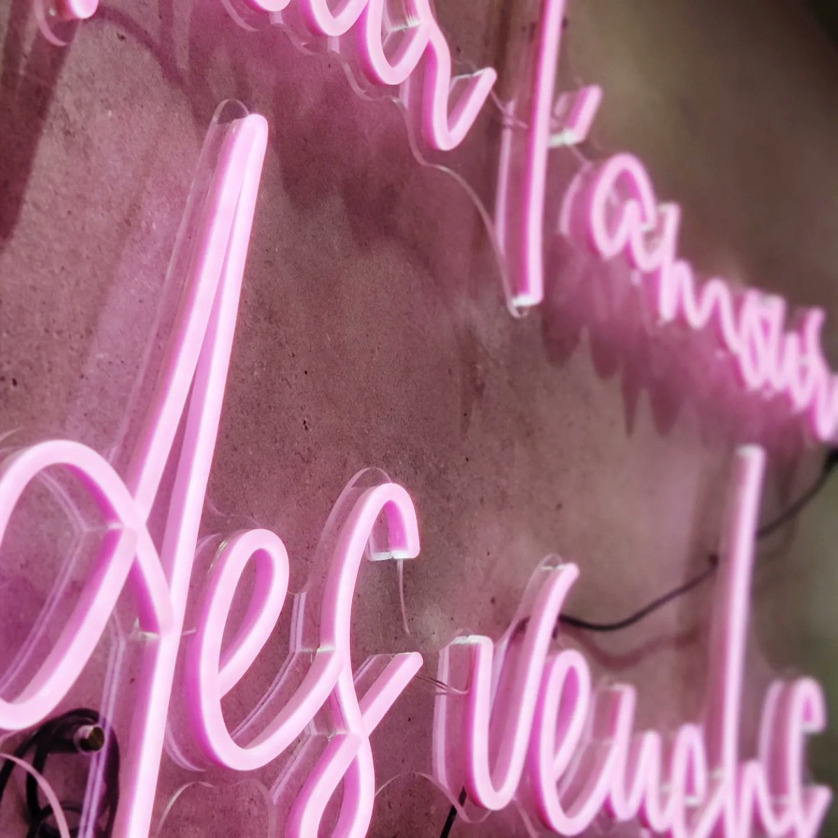 LaRobotte's tweet photo. #VERNISSAGE Découvrez ma dernière collab sur Instagram https://t.co/gDnuNYDIB4 https://t.co/yBw2wZafO5