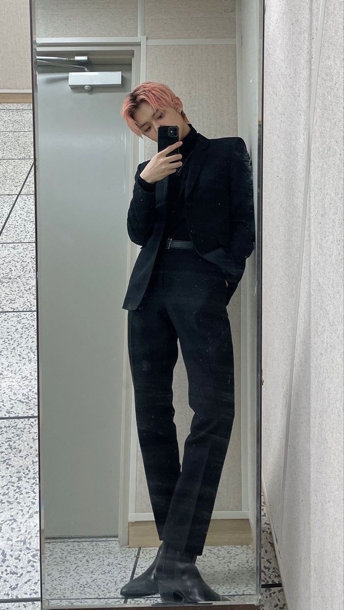 kaichannomather's tweet photo. ボムカイの黒衣装全身写真を探しています。
身長180センチと183センチ、どちらもバブです。
見つけ次第俺までご連絡ください。 https://t.co/SuUQcD8Uu3