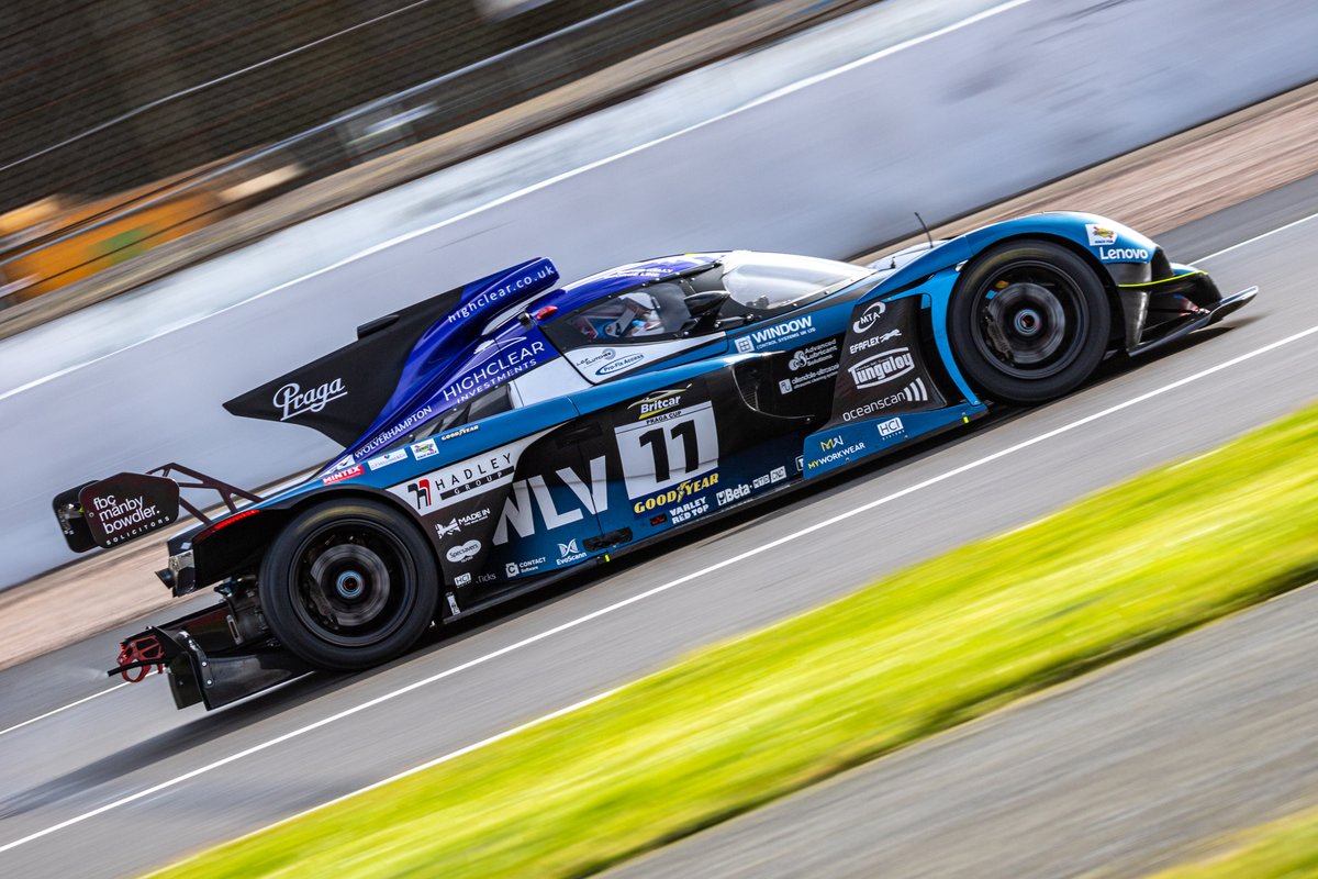 AllendaleUltra's tweet photo. The Allendale Ultrasonics logo made its way around the track at Silverstone for the first race of the Praga Cup Championship 🏁 As sponsors of the UWR racing team, our logo is featured in two positions on the car.

📷 by Shine Pix

#pragacup #racingsponsor #ultrasoniccleaning https://t.co/zgdqvMreUg