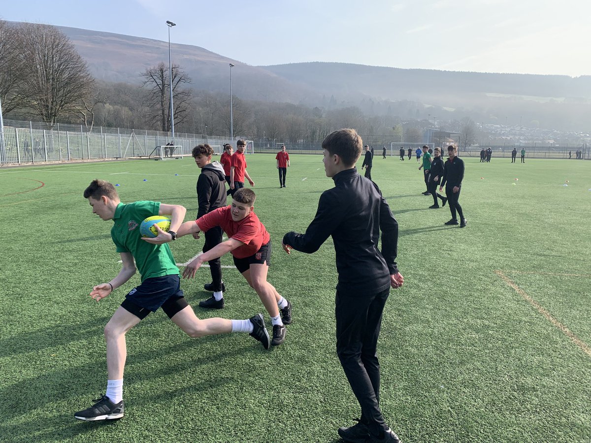 CRugbyCommunity's tweet photo. Great first session today with @MACS_HWB Year 10. Working on developing ball skills and spatial awareness🏉 https://t.co/abgJy8lJgn