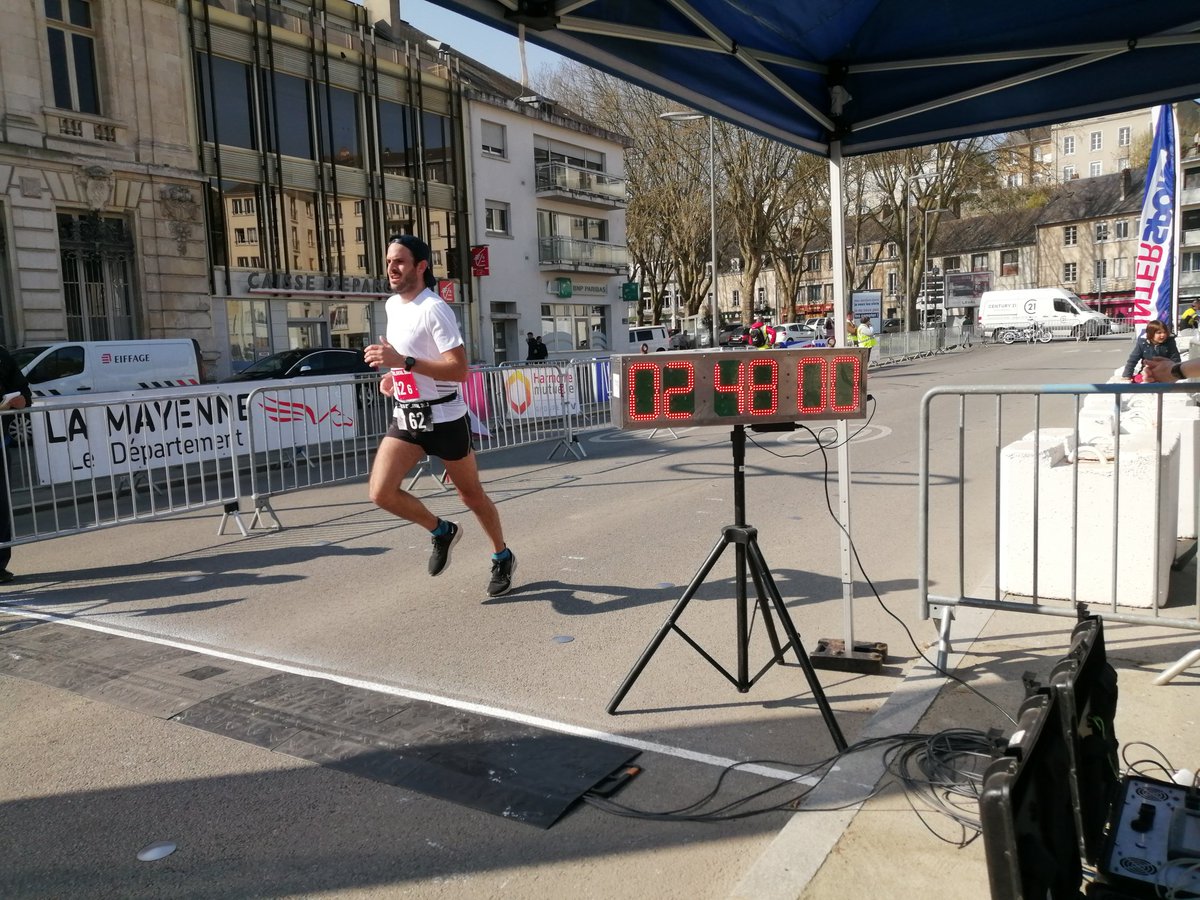 seenovia's tweet photo. 🏃‍♂️ Ce dimanche 27 mars se déroulait le marathon en relais Ekiden à Laval
La TEAM SEENOVIA s'est positionnée 3ème du classement entreprise ! Podium partagé avec les Agriculteurs Mayennais 😉
Bravo à Simon, Antoine, Germain, Yoann et Dominique pour leur belle performance! https://t.co/7hgouOZXLD