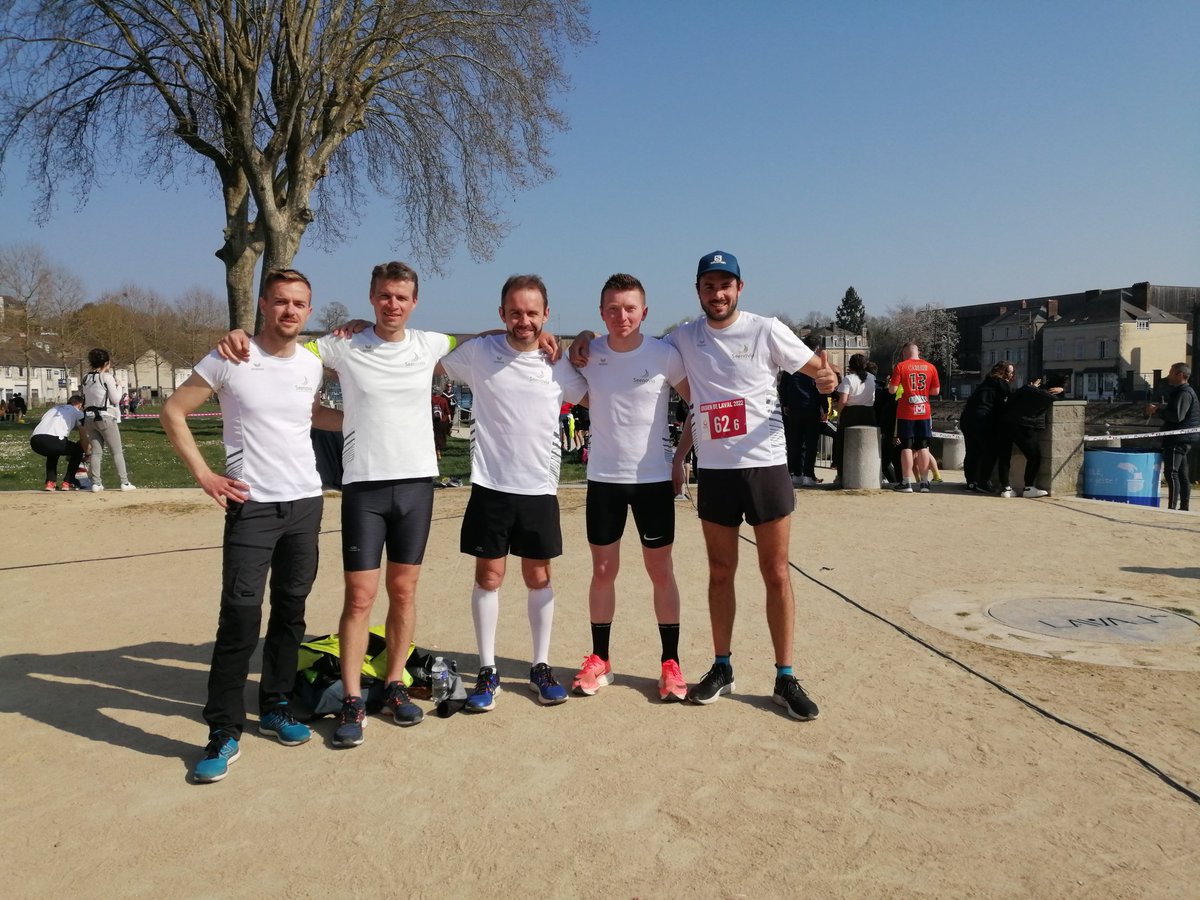 seenovia's tweet photo. 🏃‍♂️ Ce dimanche 27 mars se déroulait le marathon en relais Ekiden à Laval
La TEAM SEENOVIA s'est positionnée 3ème du classement entreprise ! Podium partagé avec les Agriculteurs Mayennais 😉
Bravo à Simon, Antoine, Germain, Yoann et Dominique pour leur belle performance! https://t.co/7hgouOZXLD
