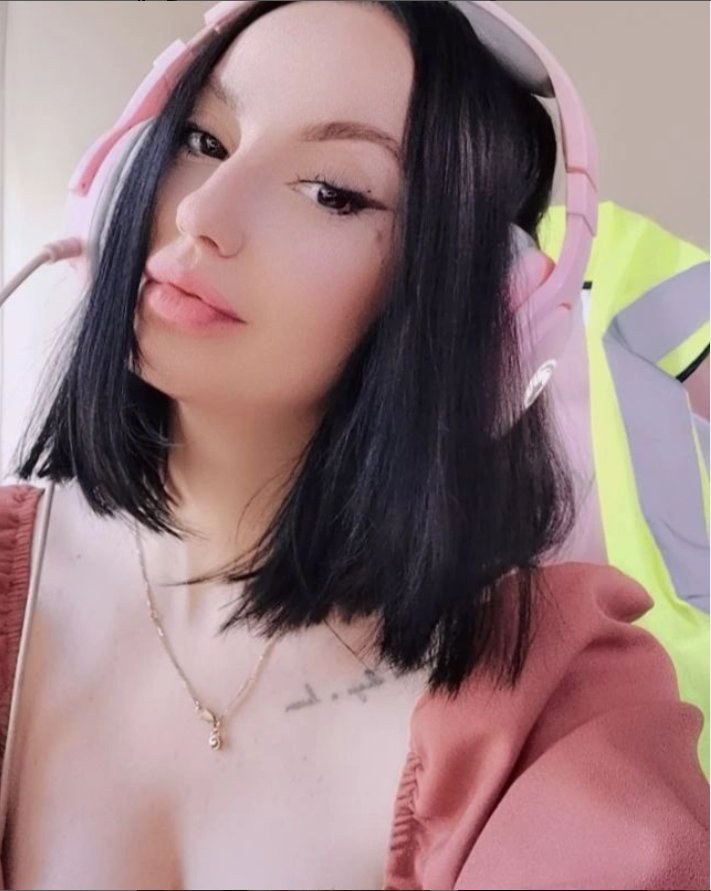 ChaneGouws2's tweet photo. its that time again - hopefully my in game wife likes me today
https://t.co/9xugd9rzOR
playing #borderofficer https://t.co/vb56geThr5