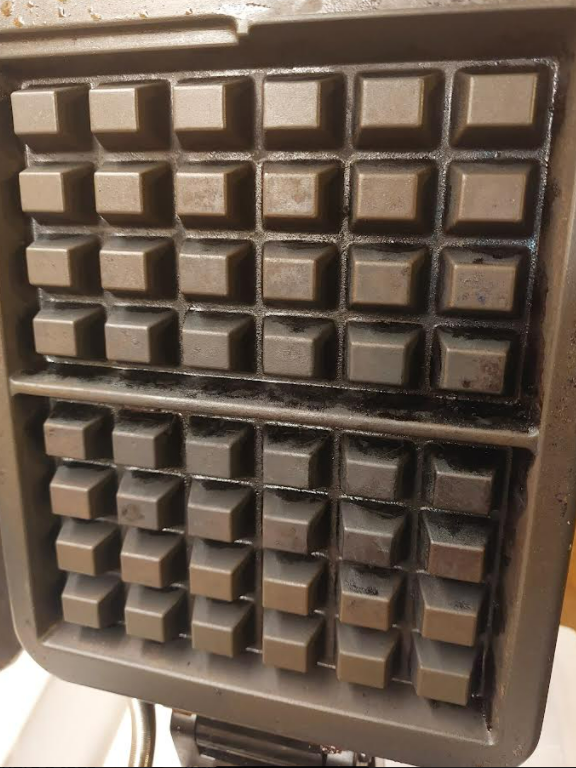 LogNPetit's tweet photo. @choixlib @GroupeSEB Après une bonne centaine de gaufre... dans un cadre familiale https://t.co/SVw7yM3fw0
