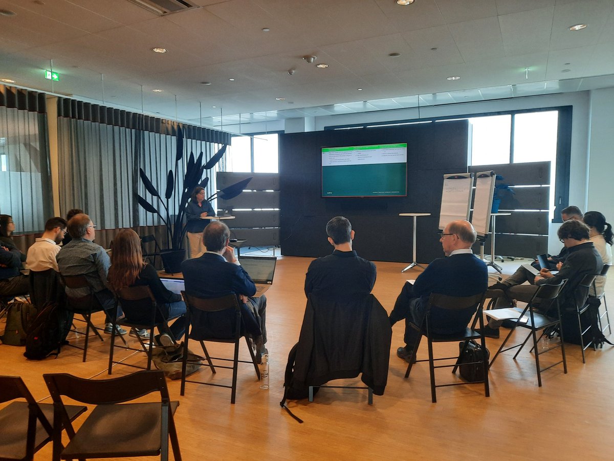 GreenDealARV's tweet photo. Happening now: the 2nd ARV Executive Board Meeting in #Utrecht (NL)

The team had finally the chance to meet in person, hosted in the stunning #Stadskantoor building 🏬

Big thanks to our partner @GemeenteUtrecht for the warm welcome!
https://t.co/AxwBN6TNGH https://t.co/JFs6V85Aj9