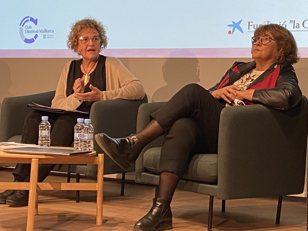 imasmallorca's tweet photo. 🗣 María José de Prada, pedagoga #EVIF Foment de l’Autonomia de les Persones Majors de l’#IMAS: “Estam fent microcirurgia. La nostra atenció és pell amb pell. Sabem en tot moment com estan les #persones majors a les quals atenem”.
#ReptesSocialsSoledat #CadaPersonaImporta https://t.co/cUJfFOvgDR