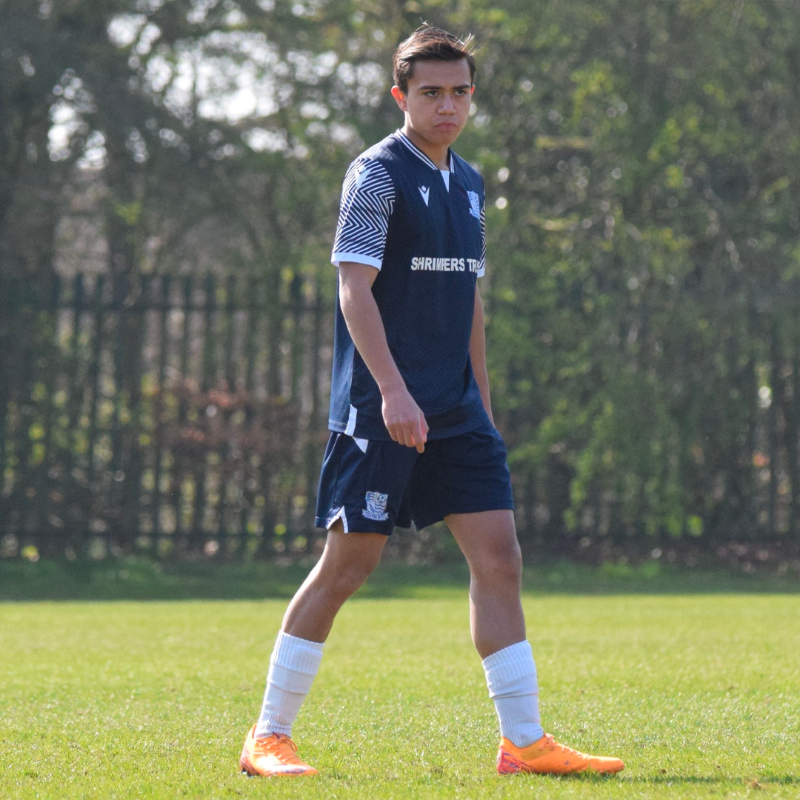 SUFCRootsHall's tweet photo. Southend United U18s returned to winning ways with a 2-1 success at Stevenage in EFL Youth Alliance Merit League One on Saturday morning 🔵

Read the report 👇