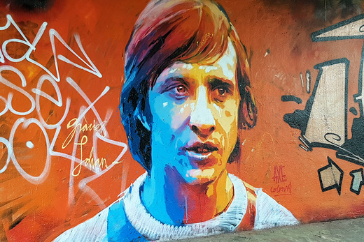 badmintonline's tweet photo. Talent ontdekken is een illusie

➡️ https://t.co/jaejwq6naM

#badminton #welovebadminton #talent #ajax #johancruijff https://t.co/ez0YkJtqF6