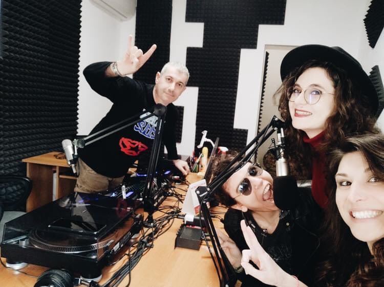 Vi siete persi la nostra intervista a MetalMachine MikroRadio? 📻

Ancora non avete nemmeno sentito l'anteprima di 𝕍𝕚𝕒𝕘𝕘𝕚𝕠? 

Potete recuperare tutto grazie al podcast di Metal Machine 🤪

👉 mikroradio.it/podcast/metal-…

#radio #newsingle #interview #femaleband #podcast #rock