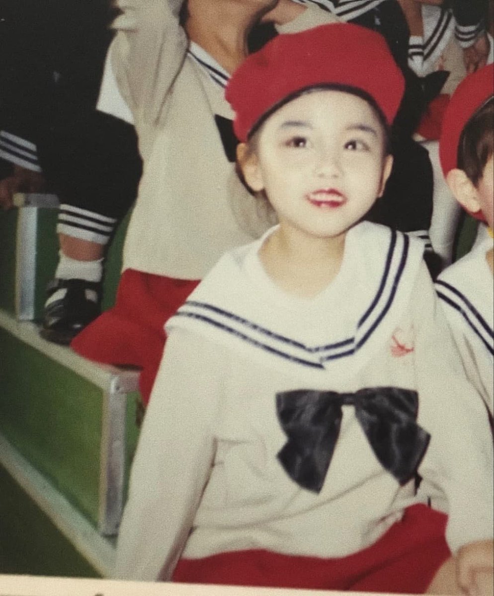 JanBrown1's tweet photo. Was I still pretty when I was a kid? https://t.co/OhgrKrEXqu