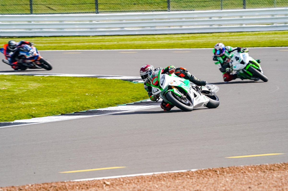 BOUCH40's tweet photo. Absolutely buzzing to get back out on this bike at @SnettertonMSV with @NoLimitsNLR can’t wait also got my diamond of girl coming  @TashPope2 https://t.co/DDdVEeVg0x