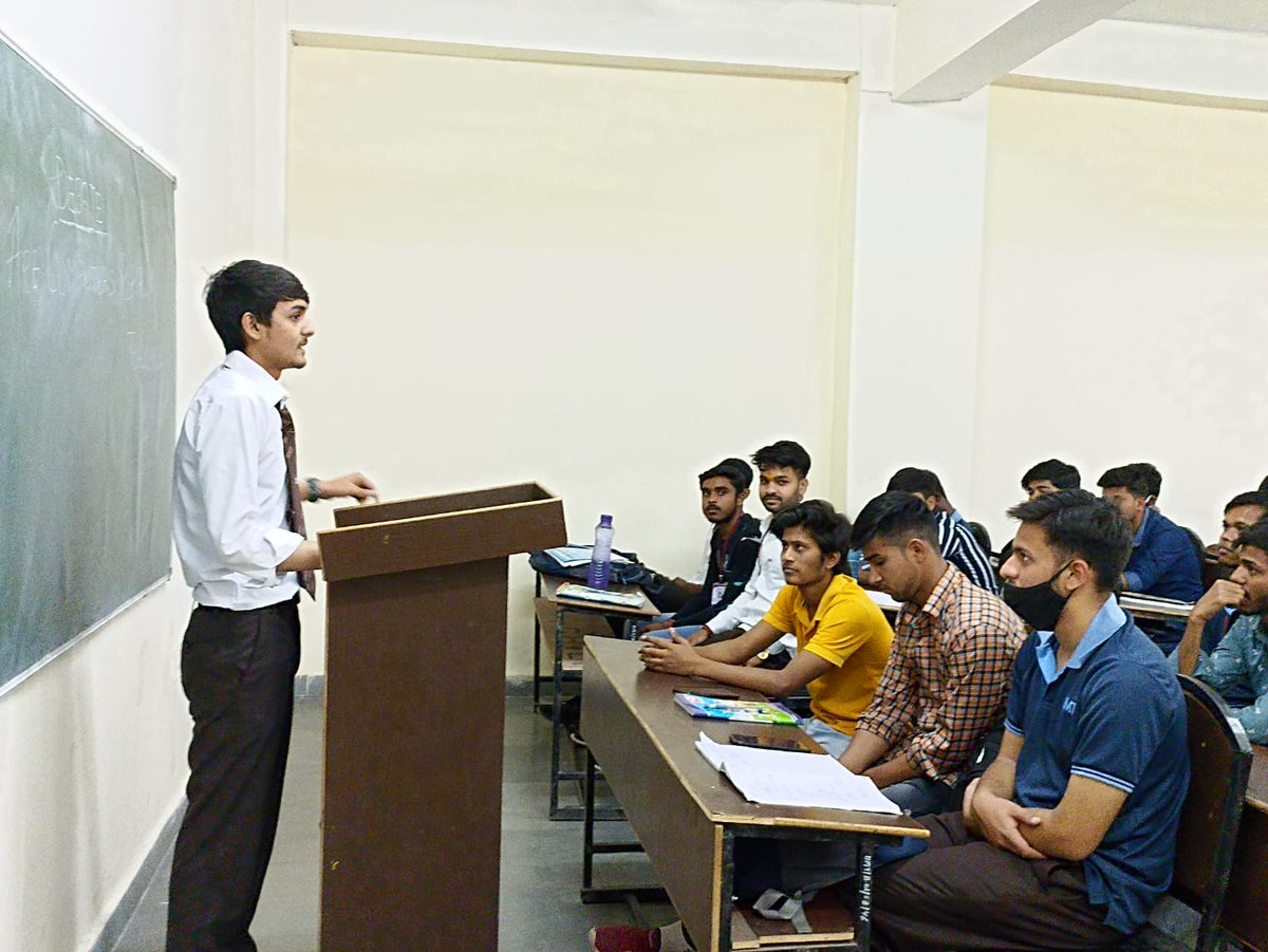 iimtnoida's tweet photo. IIMT College of Science and Technology conducted a debate competition on 28/03/2022 for B. Sc (CS) first year students on the topic "Are computers replacing Teachers"?
https://t.co/UOh7RIbr6l
9717015300, 9911009144
.
#BscCS #BcsComputerScience
#IIMTNoida #IIMTGreaterNoida https://t.co/GwN6topaNX