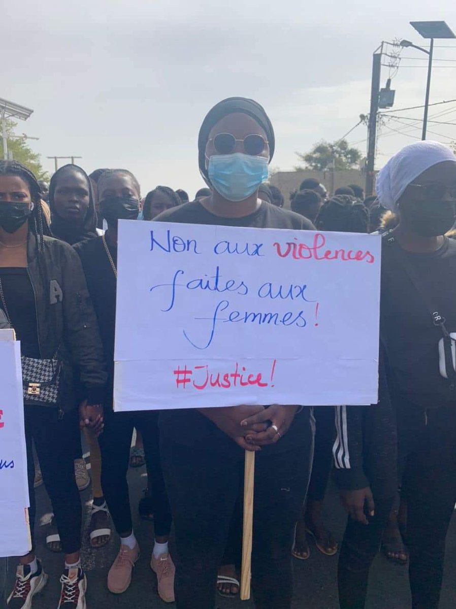 jalybadiane's tweet photo. #ActionUGB L'université doit être un endroit sûr pour tous notamment pour les étudiantes. Nous réclamons un cadre universitaire sécurisé pour des études en toute quiétude. 
STOP AUX VIOLENCES FAITES AUX ÉTUDIANTES À L'UGB. https://t.co/eLSIN0u7CT