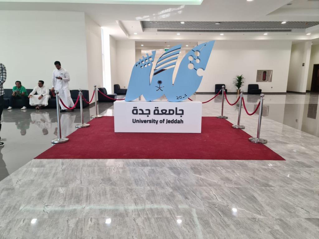 emerald4events's tweet photo. من حفل  #تخريج_قادة_المستقبل_7 لطلاب وطالبات #جامعة_جدة لعام ٢٠٢٢ 
والذي شرفّه ألامير سعود بن جلوي نيابة عن امير منطقة مكة #خالد_الفيصل 🤍. 
@uj_jeddah https://t.co/XvOkVQCXbU