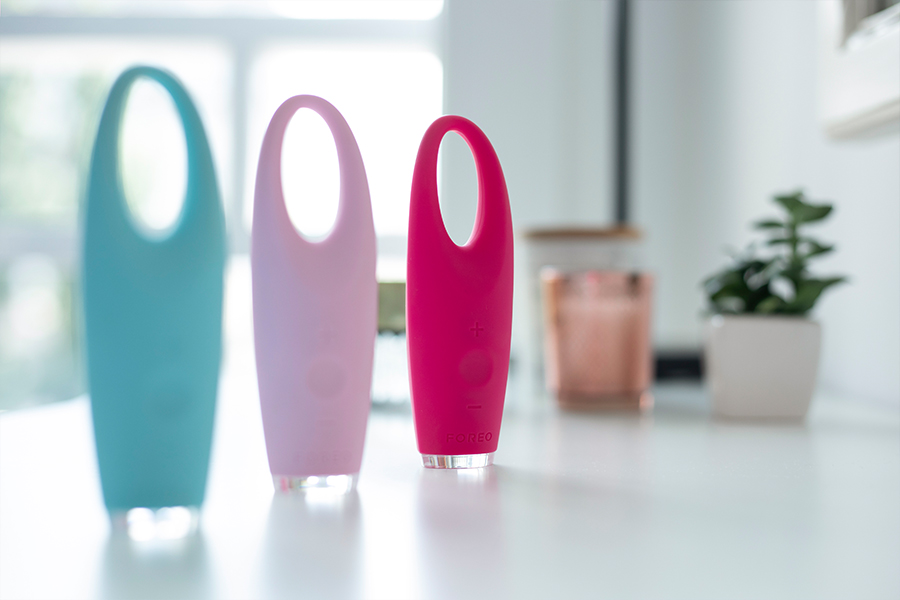 hisoparty's tweet photo. บอกลาผิวรอบดวงตาที่อ่อนล้าด้วย ‘FOREO IRIS’ เครื่องนวดรอบดวงตาอัจฉริยะ จาก FOREO
อ่านต่อ ✅ https://t.co/6NoZujDo4l
#FOREOIRIS
#FOREO
#BEAUTYNEWARRIVALS https://t.co/k8aUerzzIp