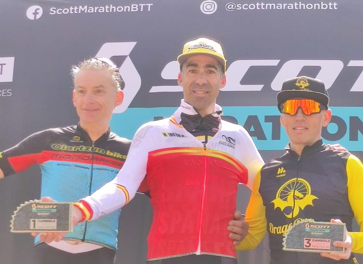 ¡Fin de semana de competiciones!

Y con #podiumpinche 👏🏼 ¿nos están acostumbrando mal? 😜

Scott Marathon BTT 📍Cambrils
🥇 máster 50 y líder <a href="/julianadrada/">Julián Adrada</a> 

Copa de España XCO Cofidis G.P X-Sauce
7️⃣ junior Emilio Reinoso
3️⃣7️⃣ cadete Marcos Reinoso

¡Enormes! ¡Enhorabuena!

👏🏼👏🏼