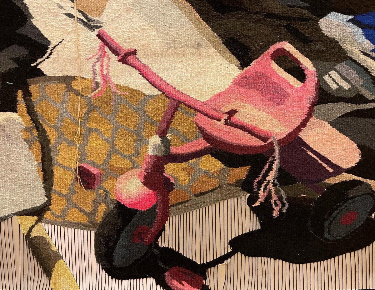 «Med billedveven The Dump håper jeg å sette fokus på hvordan vi kan redusere og gjenbruke den enorme mengden søppel som produseres i verden», sier kunstner Kristin Sæterdal. 

Velkommen til utstillingsåpning på #Kunstplass torsdag 31. mars kl. 18.00!