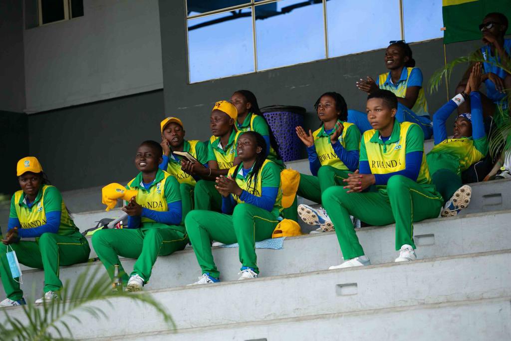 NigeriaWT20I's tweet photo. Actions pictures 🔥🔥🔥🔥 @RwandainNigeria against @CricketGhana 

#NWT20i #WomensCricket #BreakTheBias #CWC22 https://t.co/D1HxoAHtvL