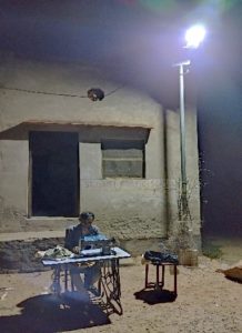 The clean, pollution-free and renewable energy source in the form of solar lights enlivens village and increases income of a tailoring enterprise. smsfoundation.org/stories/solar-… 
#livelihood #ruraldevelopment #solarstreetlights #villagelife #renewableneergy