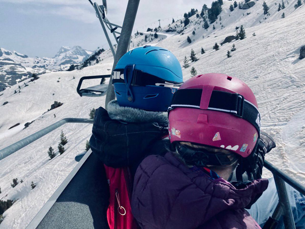 Ro_Remote's tweet photo. Snow time is family time for us.
Remote work supports the flexibility needed to choose life, nature and family fun first (work can wait!)
What do you choose today for you?
#roremote #workisnotaplace #freedom #flexibility #familyfirst #snowboarding https://t.co/7VvRfzFJ8T