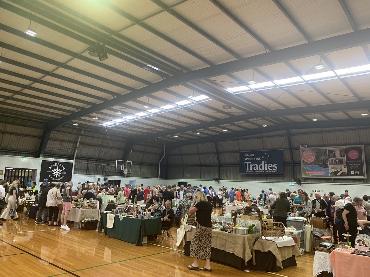Sutherland Rotary (@suthrotary) on Twitter photo The “Sutherland Rotary Shire Vintage & Collectables Fair “ 27/03/2022 at the Sutherland Basketball Stadium The “Sutherland Rotary Shire Vintage & Collectables Fair “ 27/03/2022 at the Sutherland Basketball Stadium