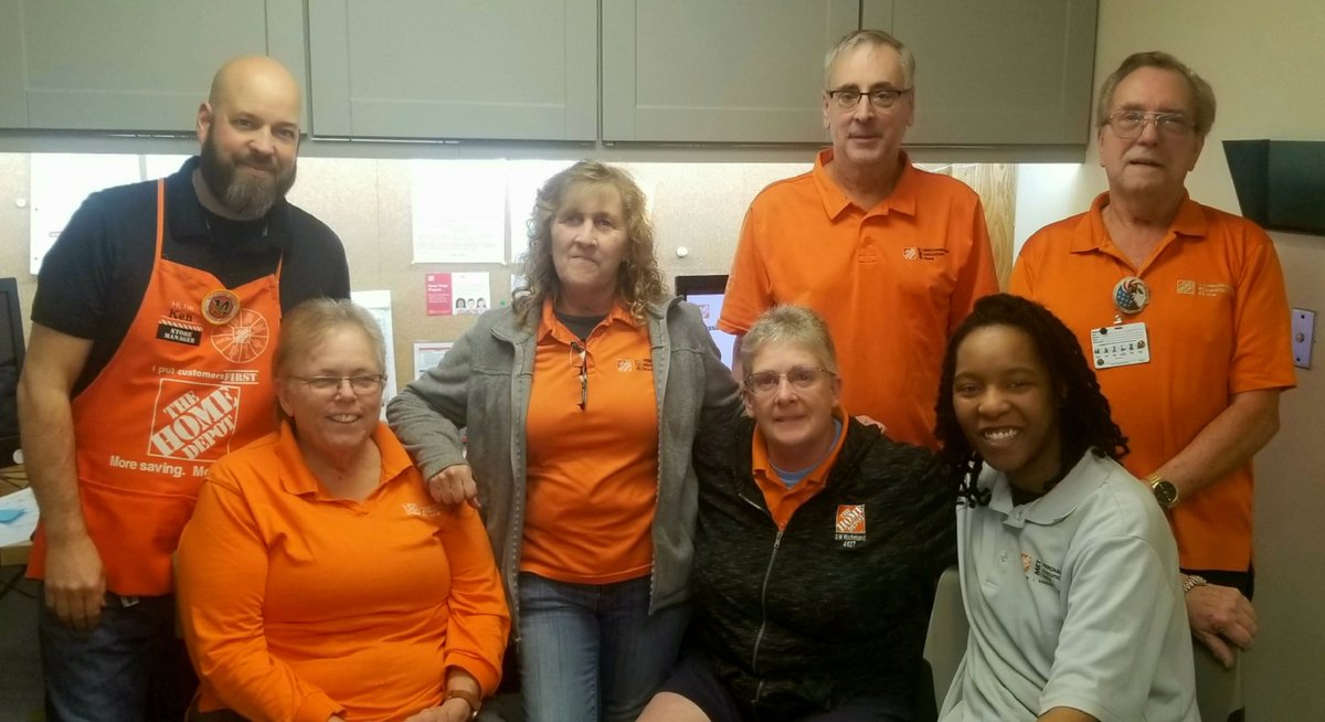 4627_Midlothian's tweet photo. 🧡🧡SPRING SPIRIT FRIDAY🧡🧡 #TEAMSPIRIT #ONETEAMONEDREAM
#SPRINGSPIRITWEEK2022
@kmn293 https://t.co/Hh42FS2aTm