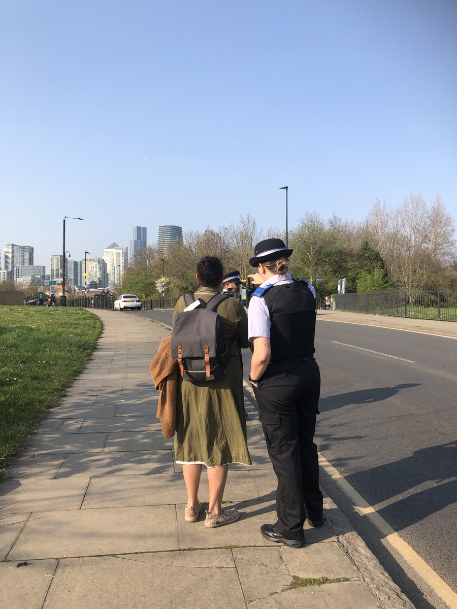 MPSRTPC's tweet photo. On 24.3.22 Tower Hamlets Safer Transport Team conducted a Community Road Watch with #TowerHamletsCouncil and local ward panel members at Spindrift Avenue E14. #HTSTT #CESTT #CommunityRoadWatch #SpeedAwareness. https://t.co/wFwxQlZBaK