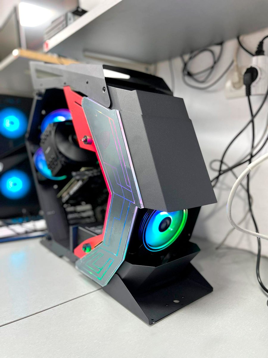 wipoid's tweet image. 🧑🔧📋
Caja-Kolink Big Chungus Hench
MB-@ASUS_ib Prime Z690P D4
CPU-@Intel_Spain i5 12600K
GPU-@TEAMEVGA RTX 3060Ti XC
SSD-Kioxia EXCERIA 1TB M2
RAM-@teamgroupinces Vulcan Z 3200 32GB
Fuente-@NZXT_ES C850 850W Gold
Disipador-@bequietofficial DarkRock4
#wipoid #pcbuild #kolink