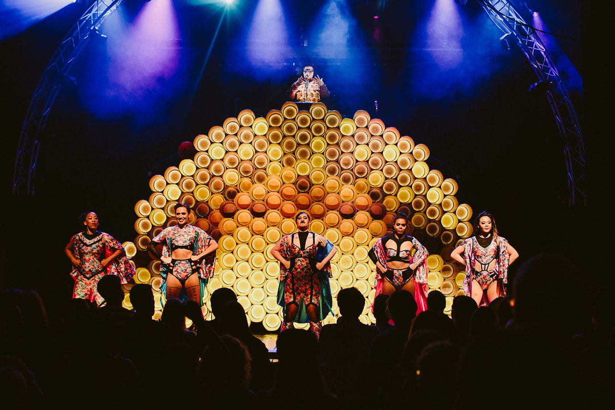 dublinfringe's tweet photo. @hotbrownhoney are gathering a mobilised troop of WOC to build a new creative alliance set to explode the stage with the unseen. Be a part of Hive City Legacy, we're looking for Irish/IRE-based femme BIPOC performers of all disciplines. Apply now: https://t.co/ku0GqL9iV9 https://t.co/lVSGztazcy