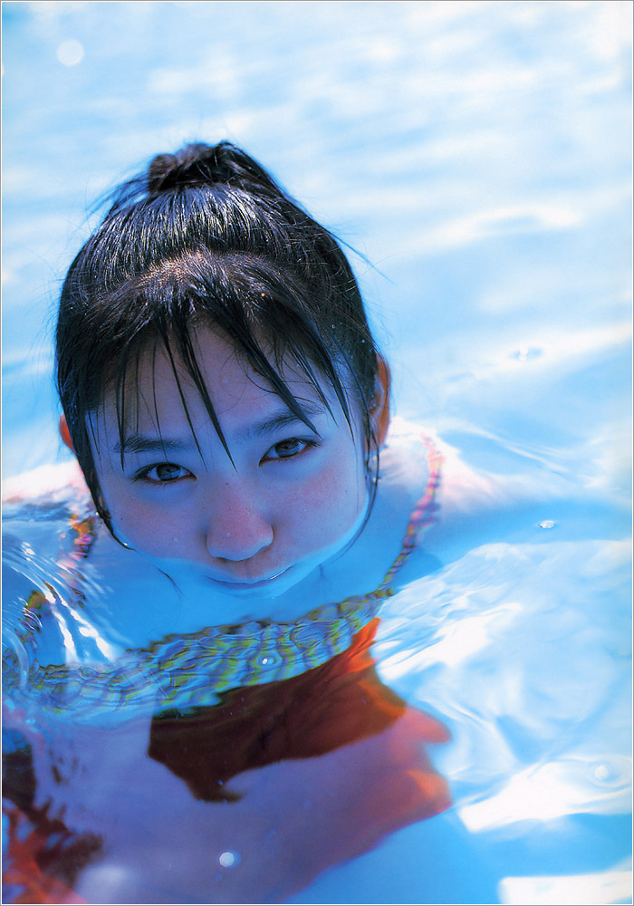 池脇千鶴さんの写真集より。 演技力はもちろん、好感度もとても高い