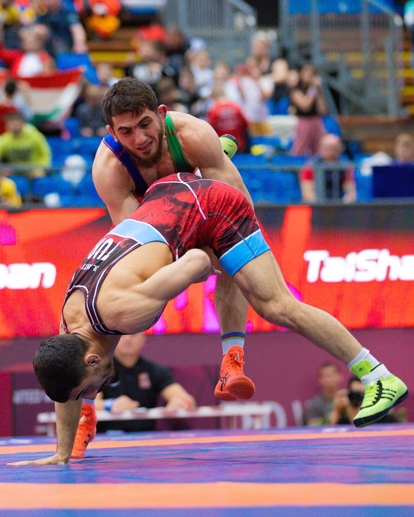 WrestleBudapest: Muszukajev brings Aliyev down to claim historic