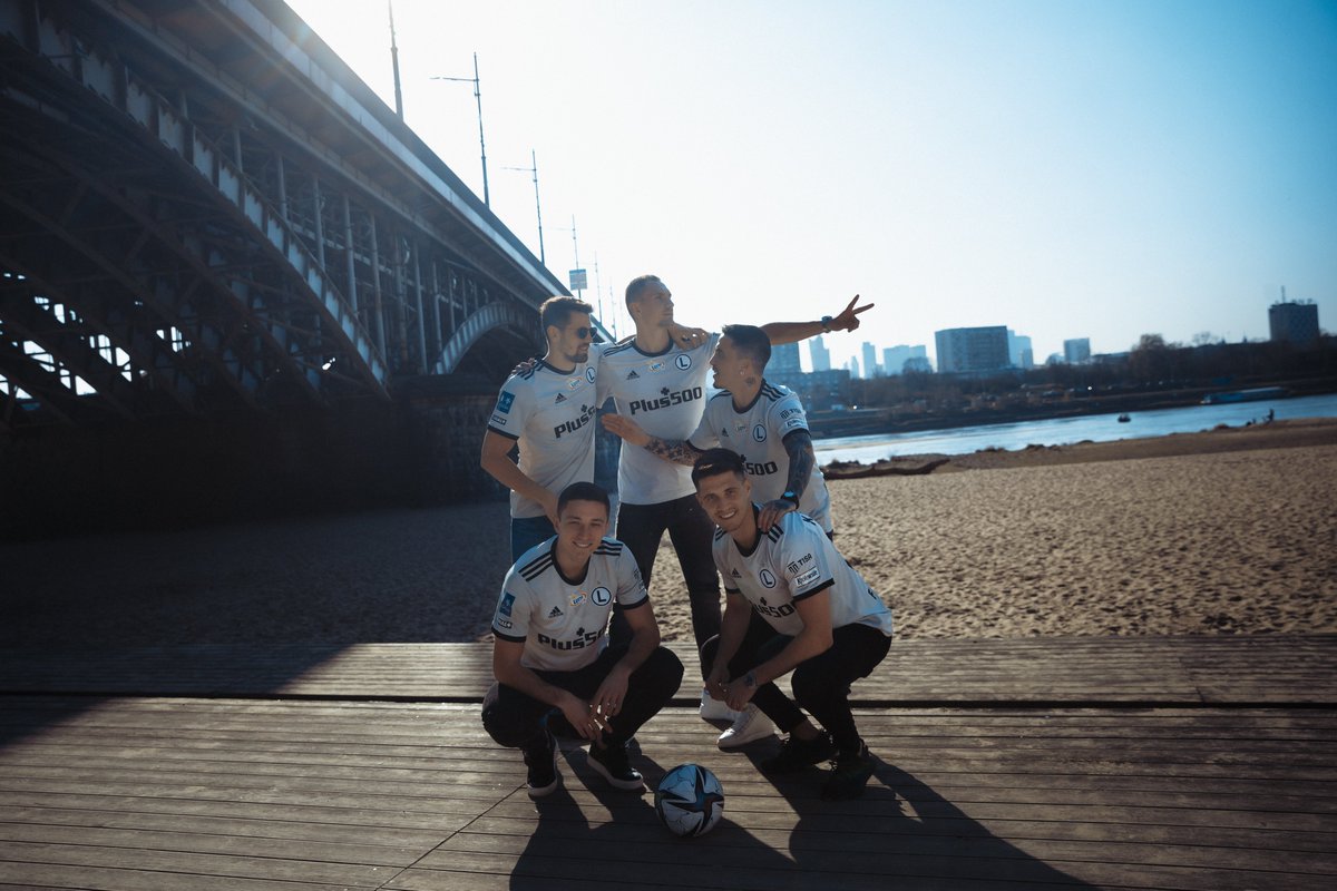 Ekipa 🤩 Zbierajcie swoich ludzi i widzimy się na Legii! #DoZobaczeniaNaStadionie już w sobotę! 

Bilety na mecz z Lechią Gdańsk ➡ bilety.legia.com

📸 <a href="/mat_kostrzewa/">Mateusz Kostrzewa</a>